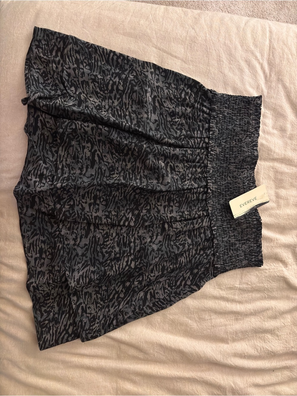 Evereve Rails Black & Charcoal Print Smocked Waist Skirt